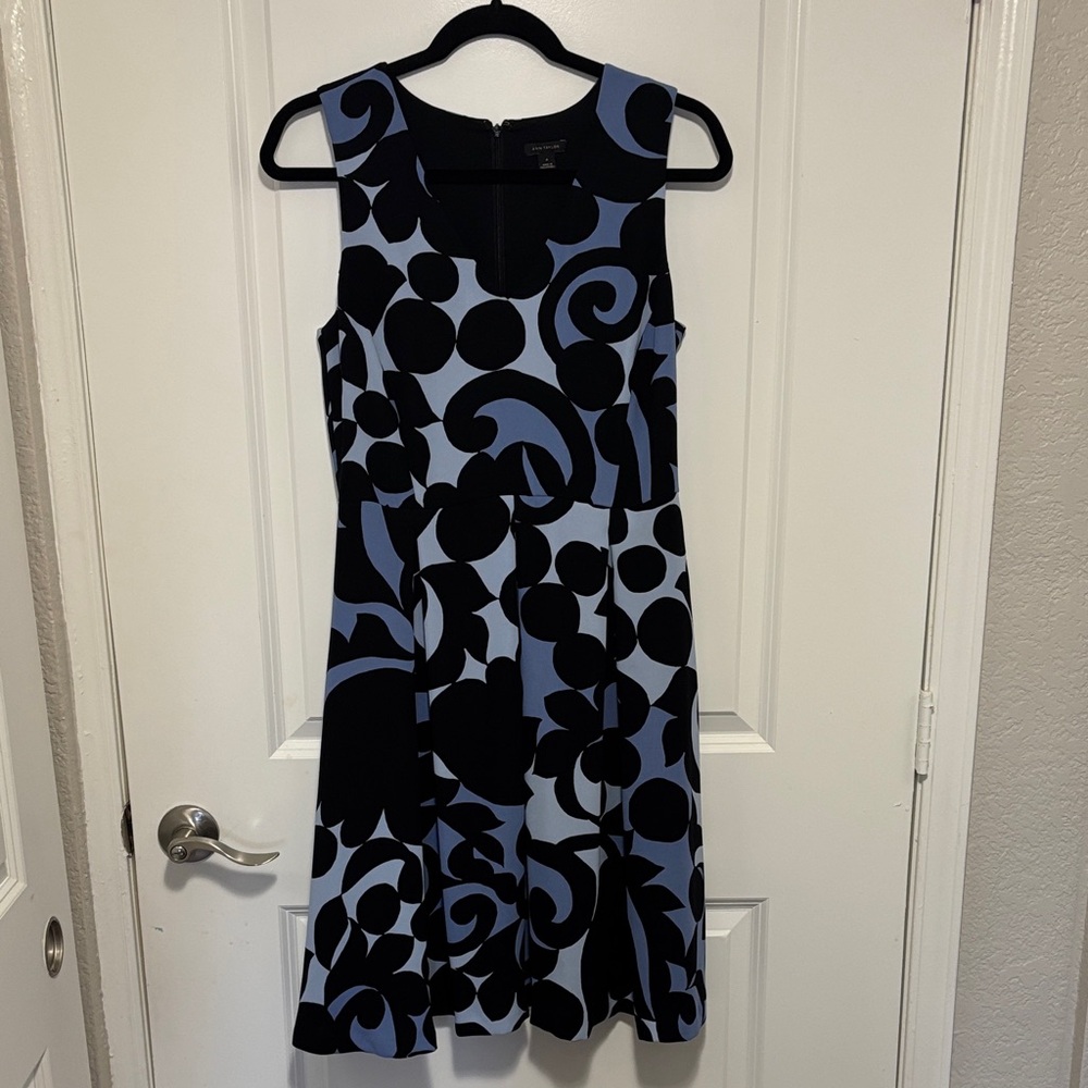 Ann Taylor Black and Blue Abstract Midi Dress